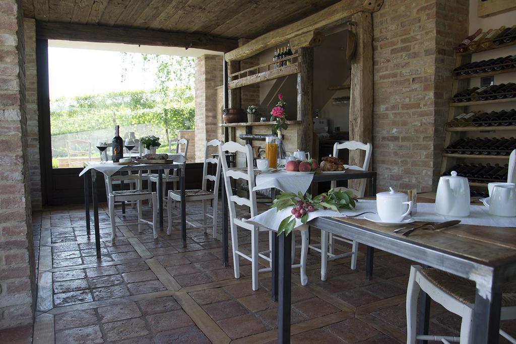 Villa Laura Castellinaldo Dış mekan fotoğraf