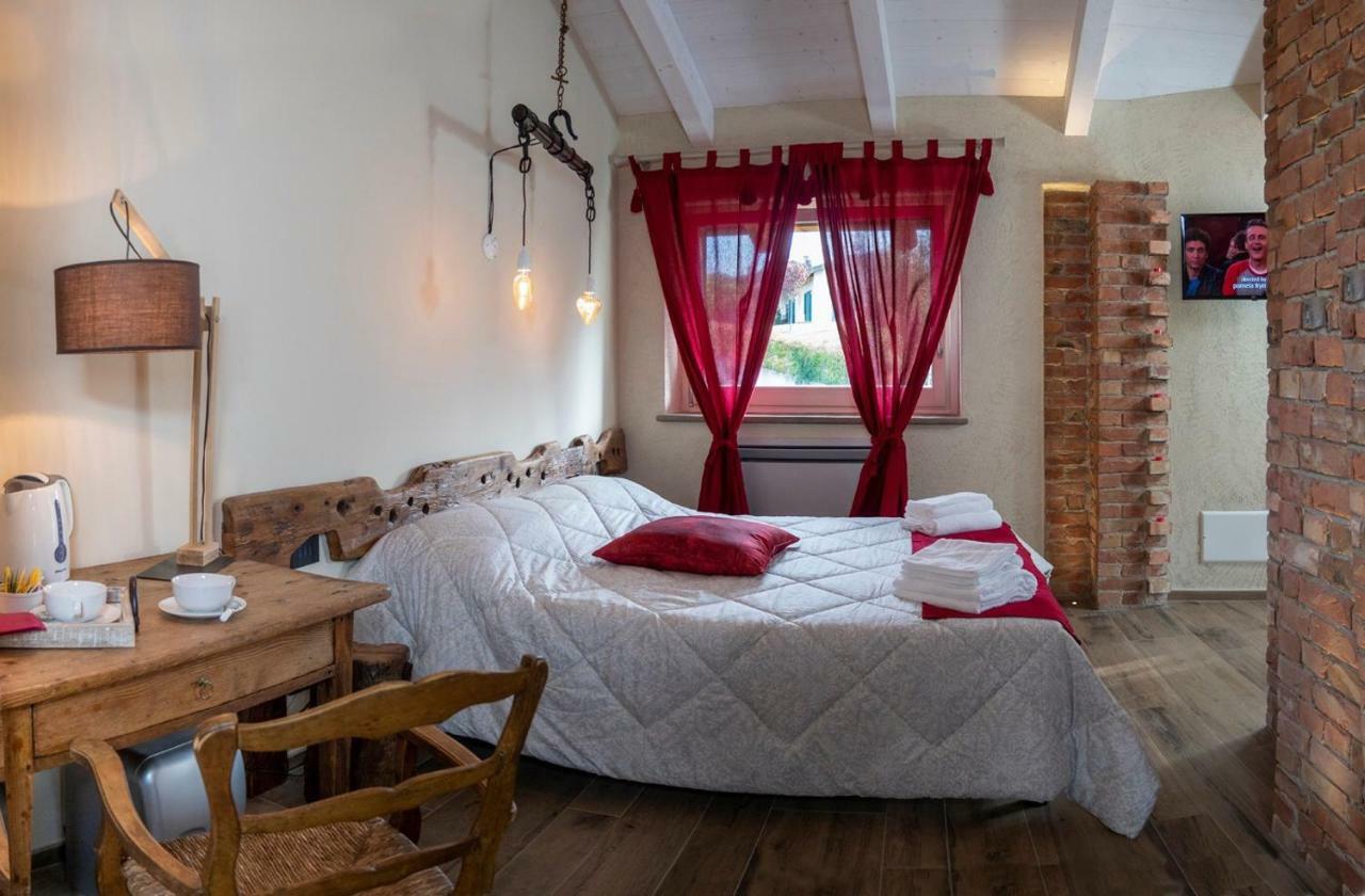 Villa Laura Castellinaldo Dış mekan fotoğraf